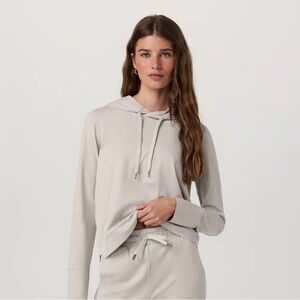 Vuori Halo Essential Hoodie
